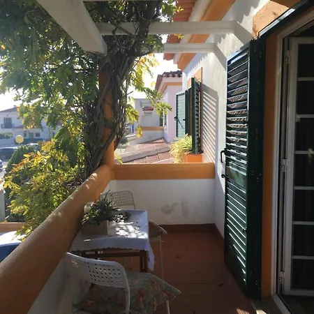 A Casa Do Lagar Azeitao